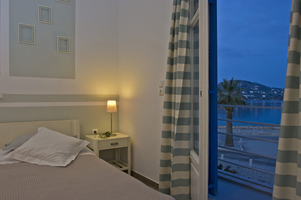Hotel Oasis Парос Экстерьер фото