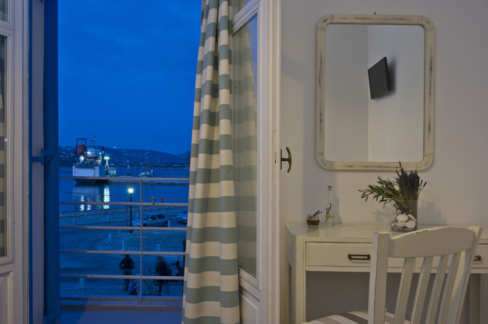 Hotel Oasis Парос Экстерьер фото