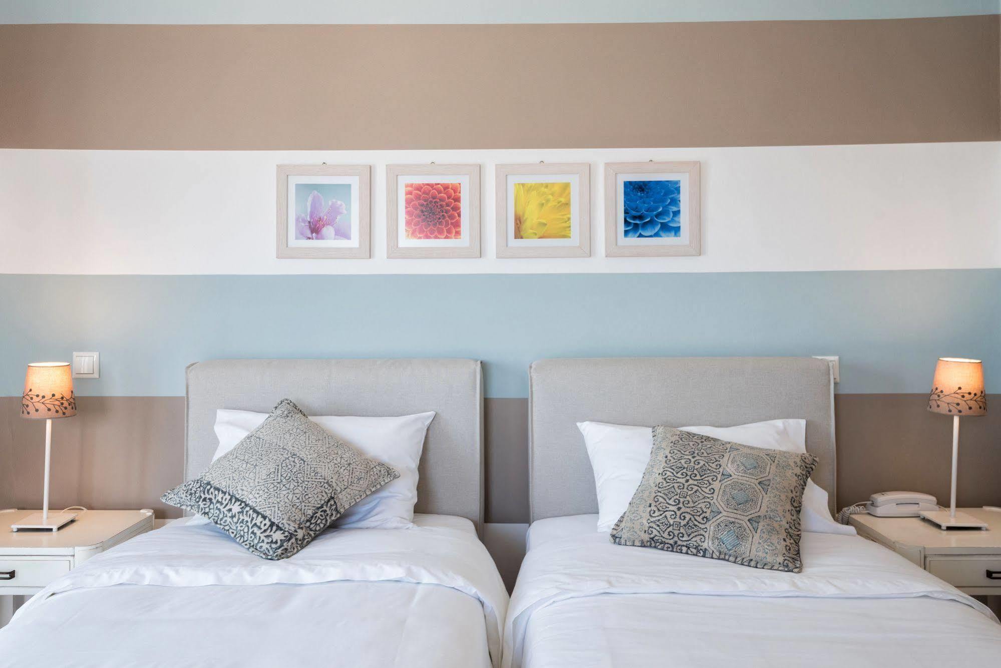 Hotel Oasis Парос Экстерьер фото
